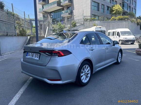 2022 COROLLA 1.5 DREAM