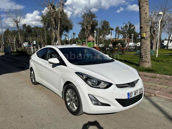 Sahibinden Hyundai Elantra 1.6 D-CVVT Style 2014 Model  186.000 km Beyaz