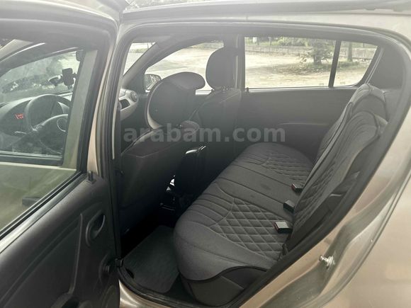 Sahibinden Dacia Sandero 1.4 Ambiance 2011 Model 
