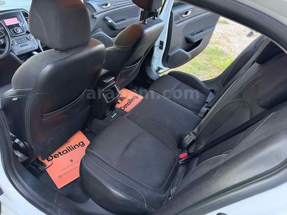 Sahibinden Mükemmel temizlikte Renault Megane 1.5 dCi Touch 2018 Model 