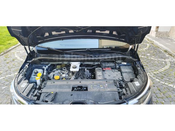 Sahibinden Renault Kangoo Multix 1.3 TCe Iconic 2024 Model