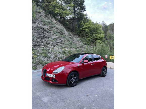 Sahibinden Alfa Romeo Giulietta 1.6 JTD Distinctive 2011 Model 