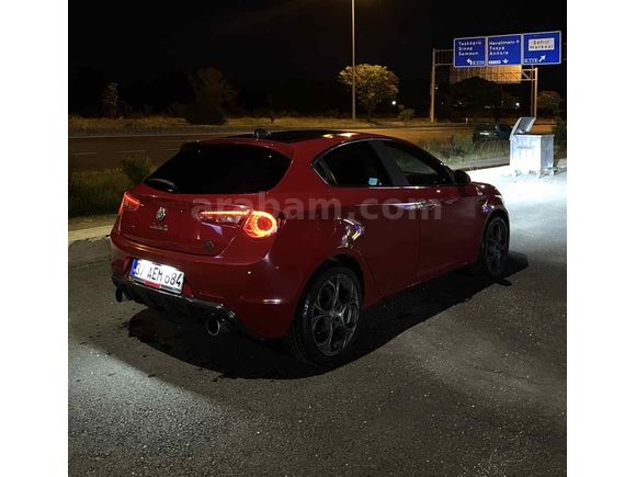Sahibinden Alfa Romeo Giulietta 1.6 JTD Distinctive 2011 Model 