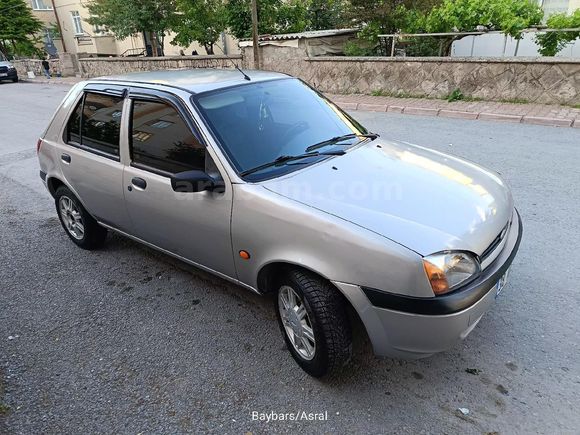 Sahibinden Ford Fiesta 1.4 Fun 2000 Model