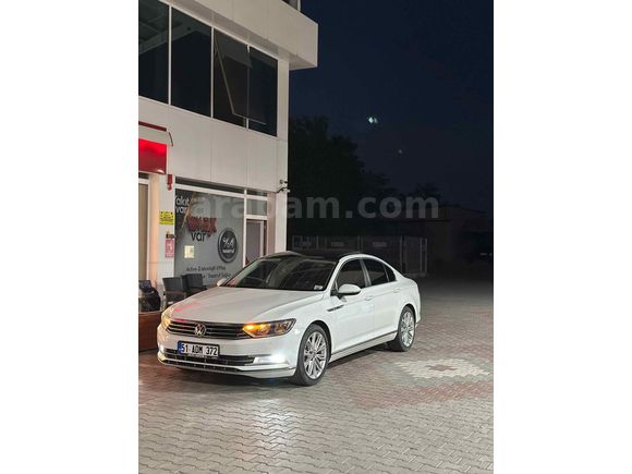 Sahibinden Volkswagen Passat 1.4 TSi BlueMotion Trendline 2016 Model İzmir 163.000 km Beyaz