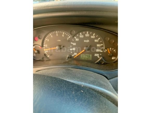 Sahibinden Ford Focus 1.6 Comfort 2002 Model