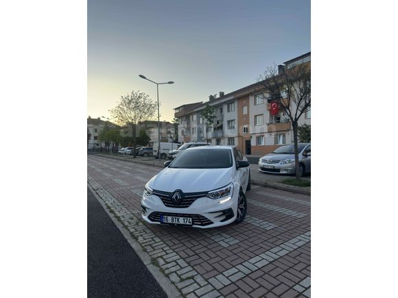 Sahibinden Renault Megane 1.3 TCe Joy 2022 Model 
