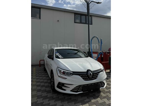 Sahibinden Renault Megane 1.3 TCe Joy 2022 Model 
