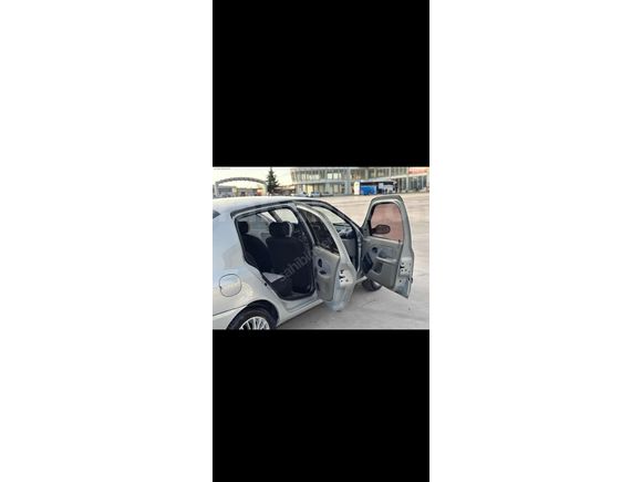 Sahibinden Renault Clio 1.4 Authentique 2004 Model