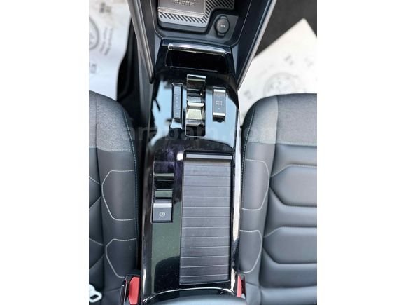 Galeriden Citroen C4 1.2 PureTech Shine 2021 Model Osmaniye