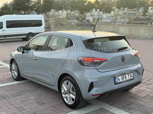 Sahibinden Renault Clio 1.0 TCe Evolution 2024 Model 