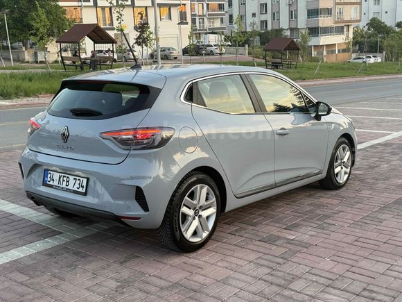 Sahibinden Renault Clio 1.0 TCe Evolution 2024 Model 