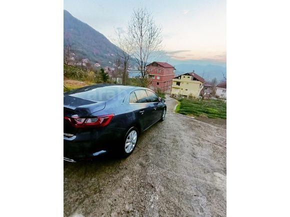 Sahibinden Renault Megane 1.3 TCe Joy 2021 Model
