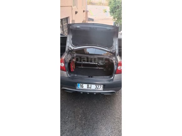 Sahibinden Renault Megane 1.6 Authentique 2004 Model