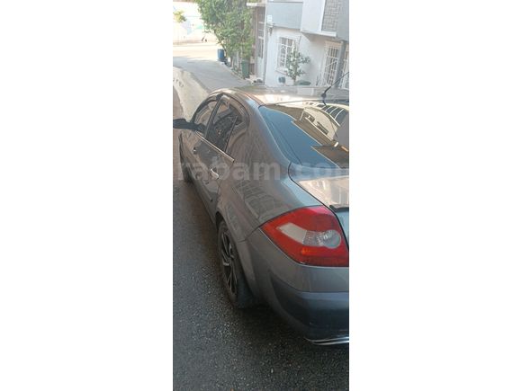 Sahibinden Renault Megane 1.6 Authentique 2004 Model