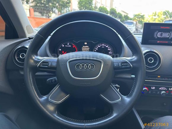 2016 MODEL 153 BİN KM A3 SPORTBACK 1.6 TDI CAM TAVAN