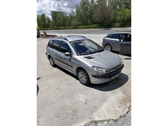Sahibinden Peugeot 206 1.4 HDi X-line 2003 Model 