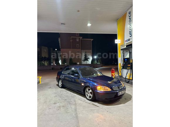 Sahibinden Honda Civic 1.6 i ES 2000 Model  336.000 km Lacivert