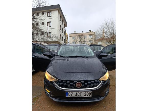 Sahibinden Fiat Egea 1.6 Multijet Lounge 2015 Model  207.000 km Siyah