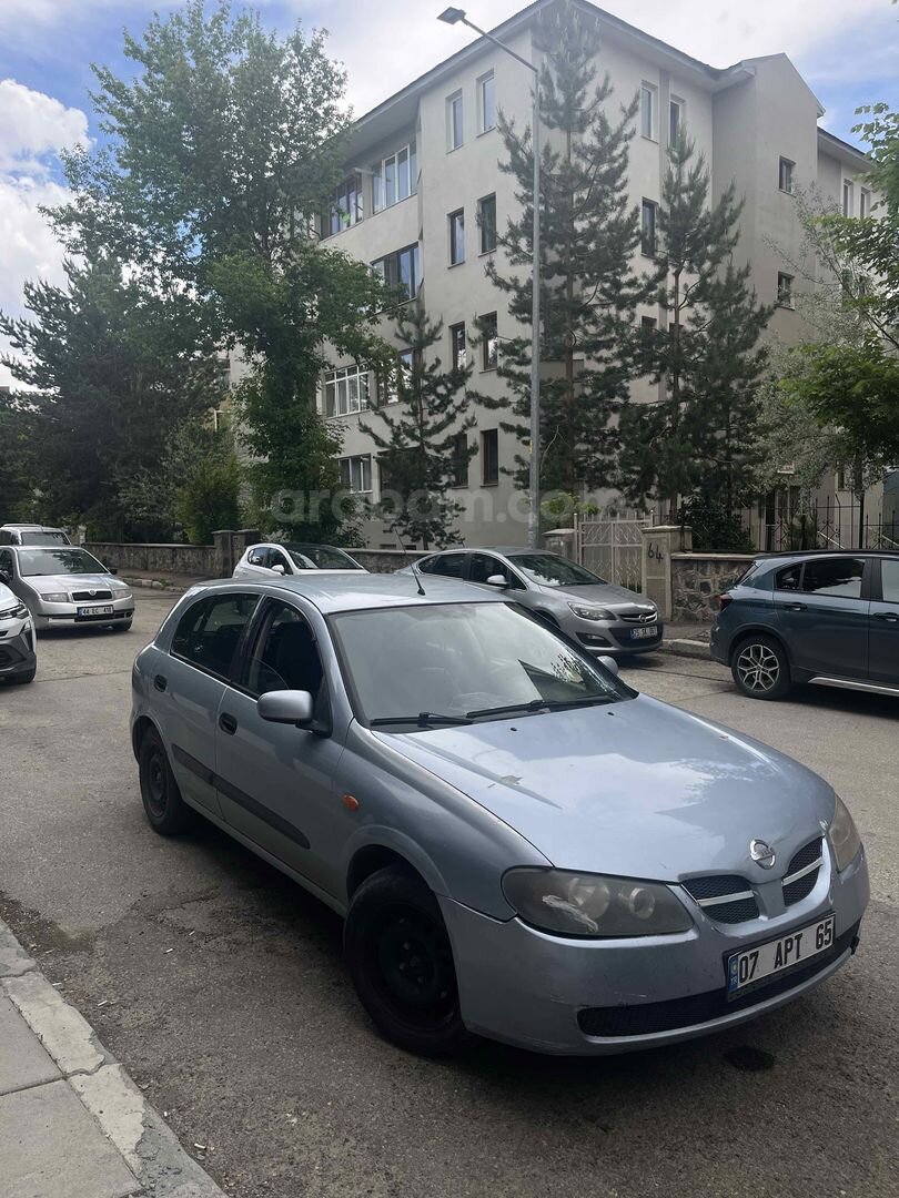 Sahibinden Nissan Almera 1.5 Visia 2004 Model 370.000 km Gri 7