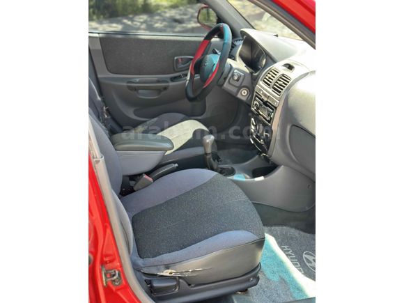 Sahibinden Hyundai Accent 1.3 LX 2000 Model 