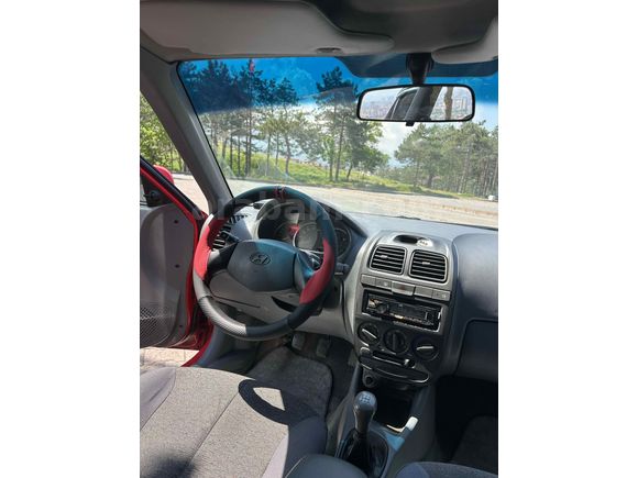 Sahibinden Hyundai Accent 1.3 LX 2000 Model 