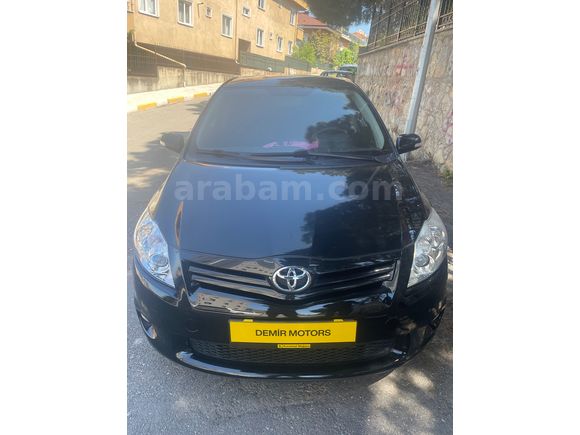 Sahibinden Toyota Auris 1.4 D-4D Comfort Extra 2012 Model 