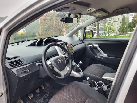 SON RAKAM 2010 TOYOTA VERSO