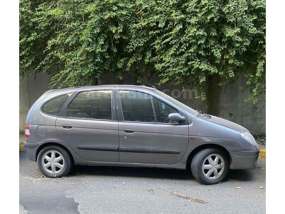 Sahibinden Renault Scenic 1.6 RXT 2001 Model  290.000 km Füme