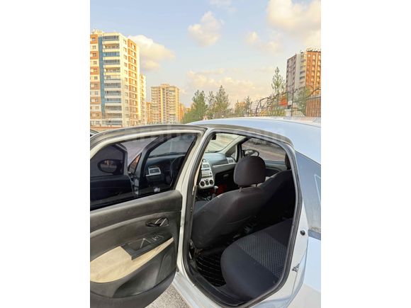 Sahibinden Fiat Linea 1.3 Multijet Active Plus 2010 Model  280.000 km Diğer