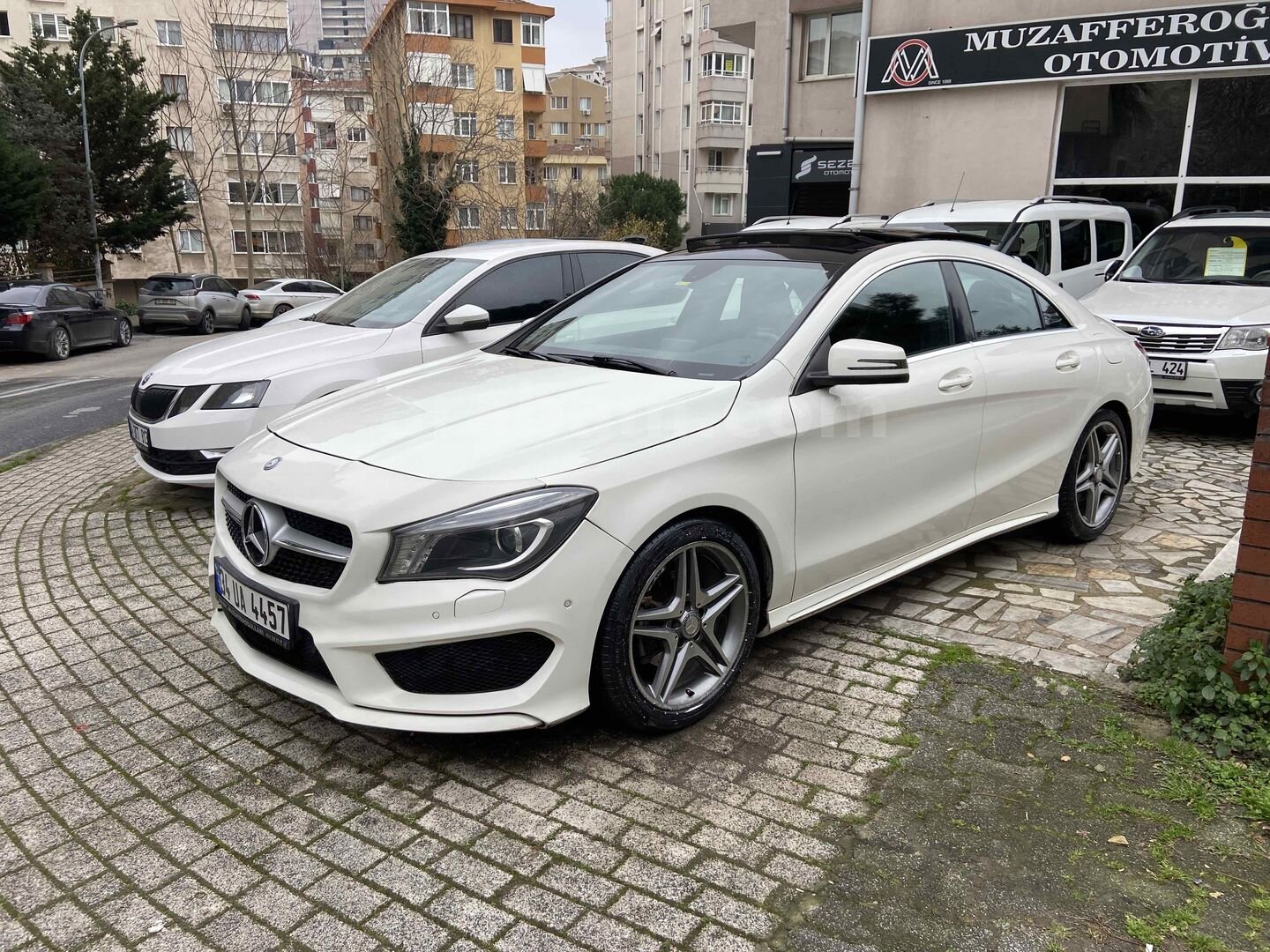 Galeriden Mercedes - Benz CLA 180 CDI AMG 2014 Model İstanbul 110.000 km Beyaz 4