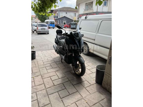 TR’de TEK Yamaha X-Max 250 Tech Max 