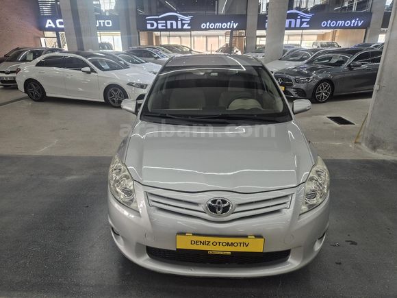 2011 ORJİNAL TOYOTA AURIS 1.4 D-4D COMFORT EXTRA EKRAN/KAMERA 