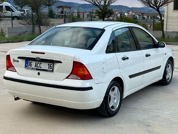 Sahibinden Ford Focus 1.6 Comfort 2004 Model