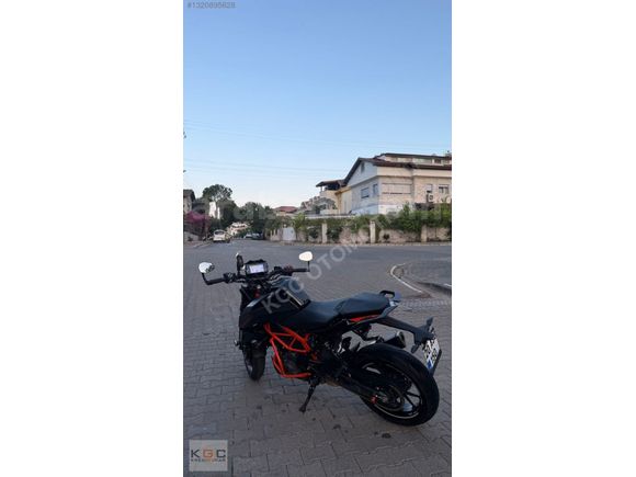 KTM DUKE 390 GALERİDEN