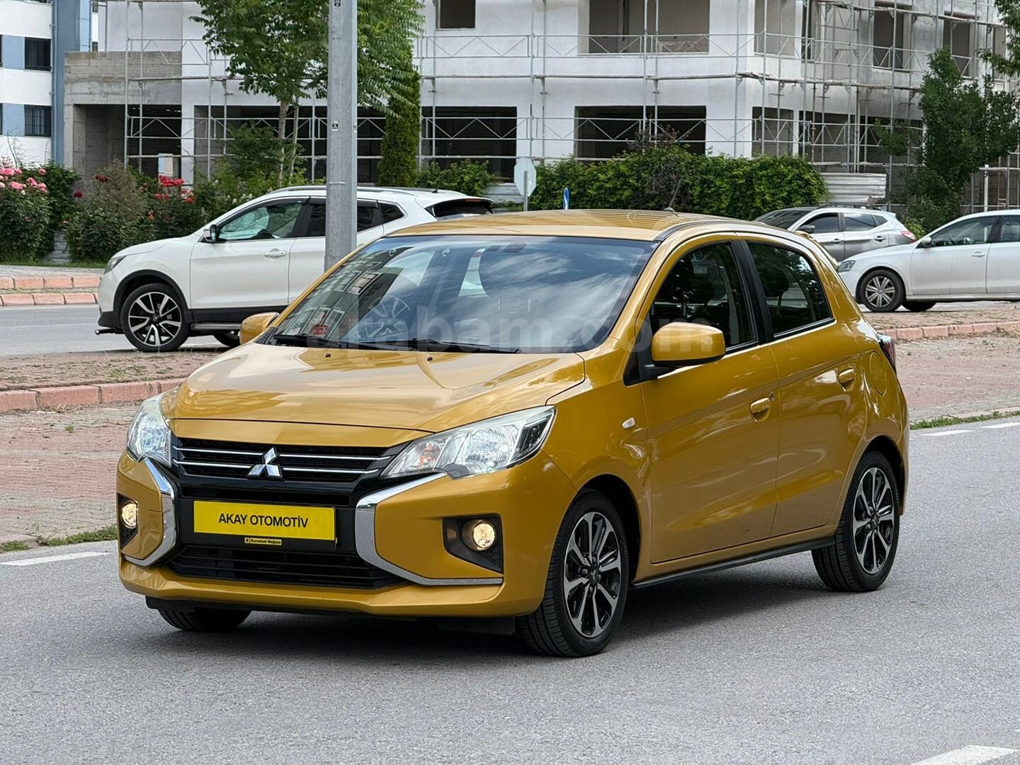 Galeriden Mitsubishi Space Star 1.2 MIVEC 2020 Model Kayseri 100.000 km Sarı 2
