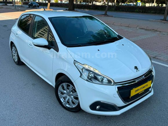 2018 MODEL PEUGEOT 208 HATASIZ EMSALSİZ TEMİZLİKTE KM 48 BİNDE