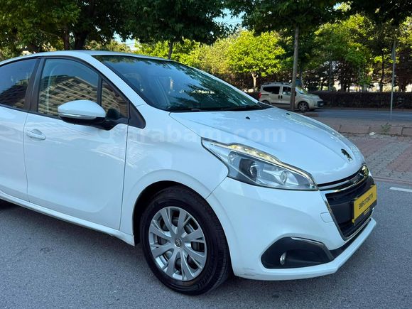 2018 MODEL PEUGEOT 208 HATASIZ EMSALSİZ TEMİZLİKTE KM 48 BİNDE