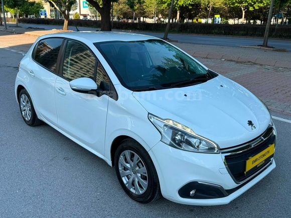2018 MODEL PEUGEOT 208 HATASIZ EMSALSİZ TEMİZLİKTE KM 48 BİNDE
