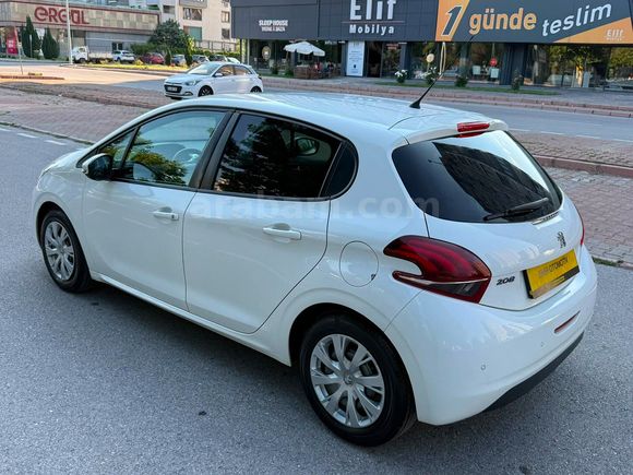 2018 MODEL PEUGEOT 208 HATASIZ EMSALSİZ TEMİZLİKTE KM 48 BİNDE