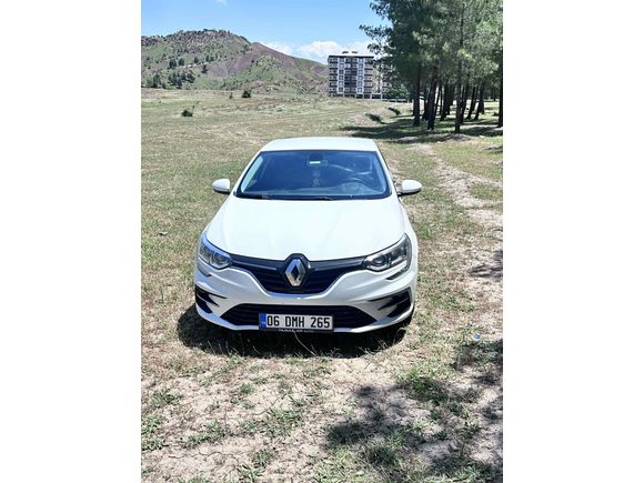 Sahibinden Renault Megane 1.3 TCe Touch 2023 Model 