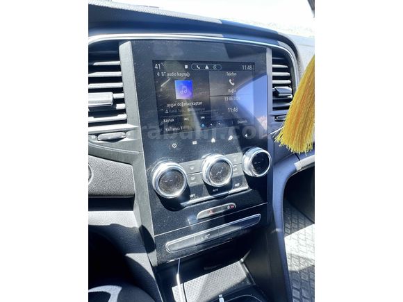Sahibinden Renault Megane 1.3 TCe Touch 2023 Model 
