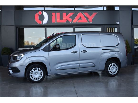 iİLKAY'DAN 2023 COMBO 1.5 D ELEGANCE XL %20 FATURALI 131,000 KM