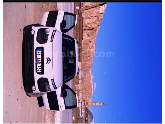 Sahibinden Citroen C4 Cactus 1.2 e-VTI Feel 2015 Model 