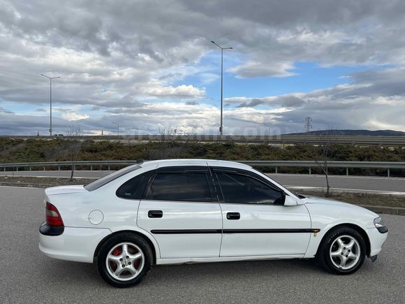 Sahibinden Opel Vectra 1.6 GL  
