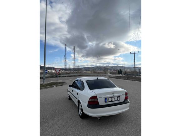 Sahibinden Opel Vectra 1.6 GL  
