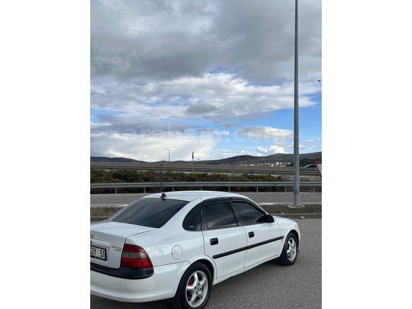 Sahibinden Opel Vectra 1.6 GL  
