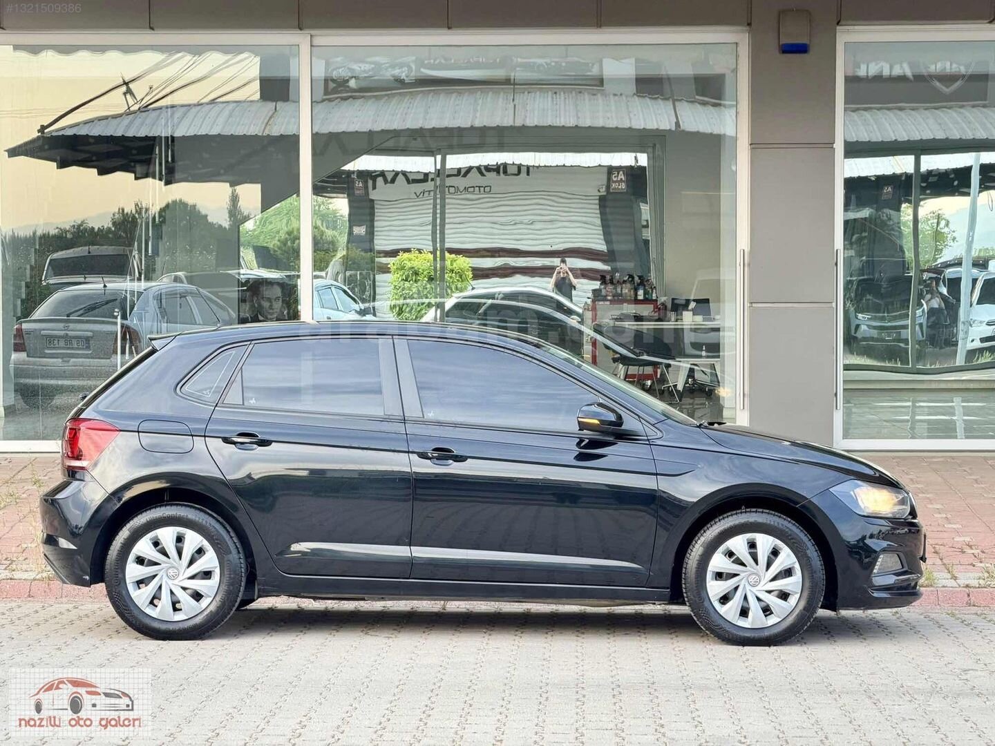 Galeriden Volkswagen Polo 1.6 TDi Trendline 2018 Model Aydın 120.000 km Siyah 6