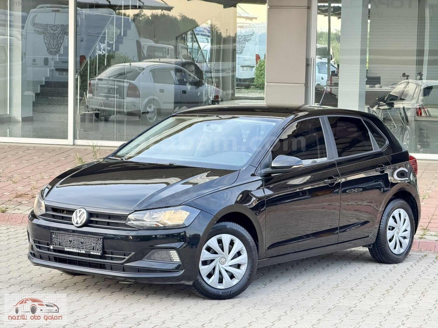 Galeriden Volkswagen Polo 1.6 TDi Trendline 2018 Model Aydın 120.000 km Siyah 2