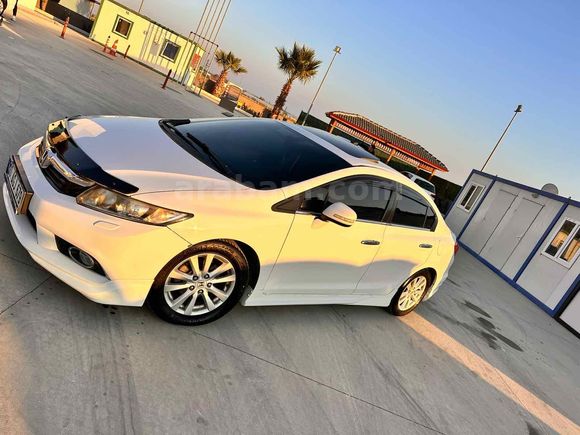 Sahibinden Honda Civic 1.6i VTEC Eco Elegance 2012 Model 